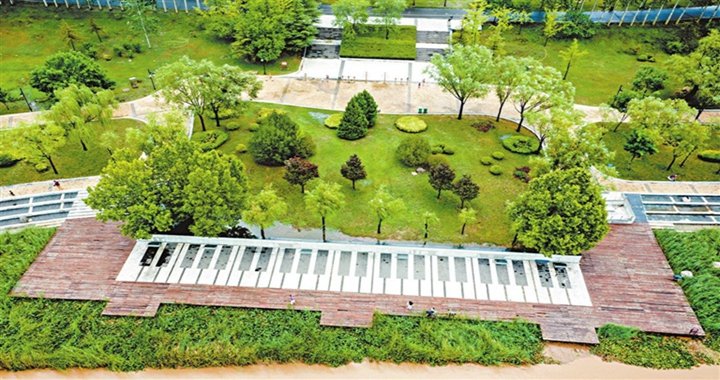 牢记嘱托 感恩奋进 顽强拼搏 真抓实